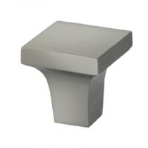 Omnia 9004 cabinet knob from the Ultima collection